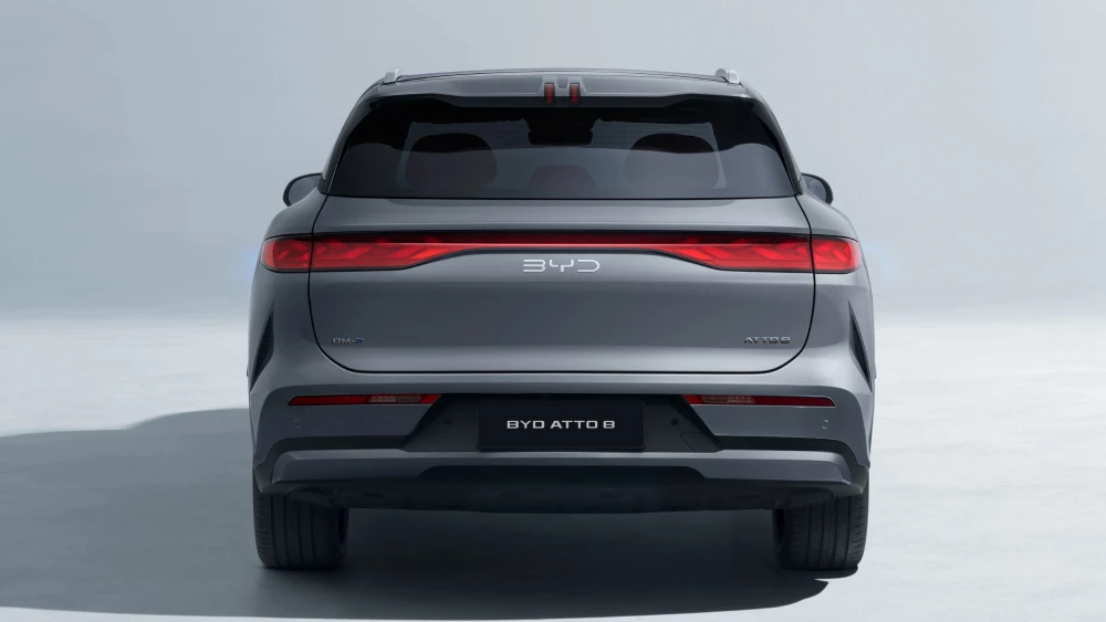  Цена гибридного BYD Atto 8 стала известна в Узбекистане. Кроссовер уже можно купить