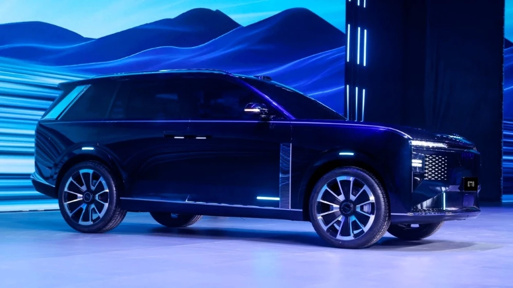  Exeed показал четыре новые модели. Три из них выйдут на рынок в ближайшие 20 месяцев