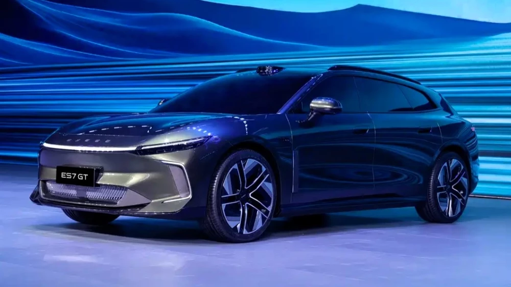  Exeed показал четыре новые модели. Три из них выйдут на рынок в ближайшие 20 месяцев