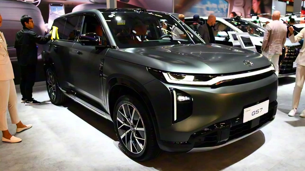  GAC S7 представили дилерам в России. Список конкурентов и примерная цена