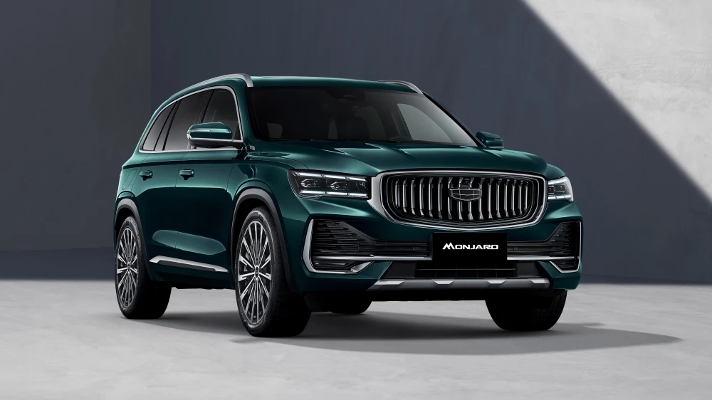  Geely назвала цены в России на новую версию Monjaro. Она дешевле, чем ожидалось