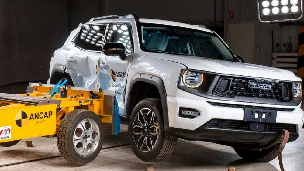 Haval H7 и &laquo;Москвич М90&raquo; разбили в краш-тесте ANCAP. Какие результаты показали кроссоверы