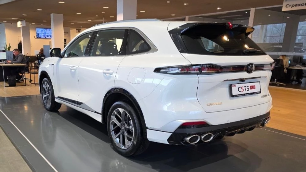  Нетелефонный разговор. Как дилеры Changan начали продажи полноприводного кроссовера CS75 Plus