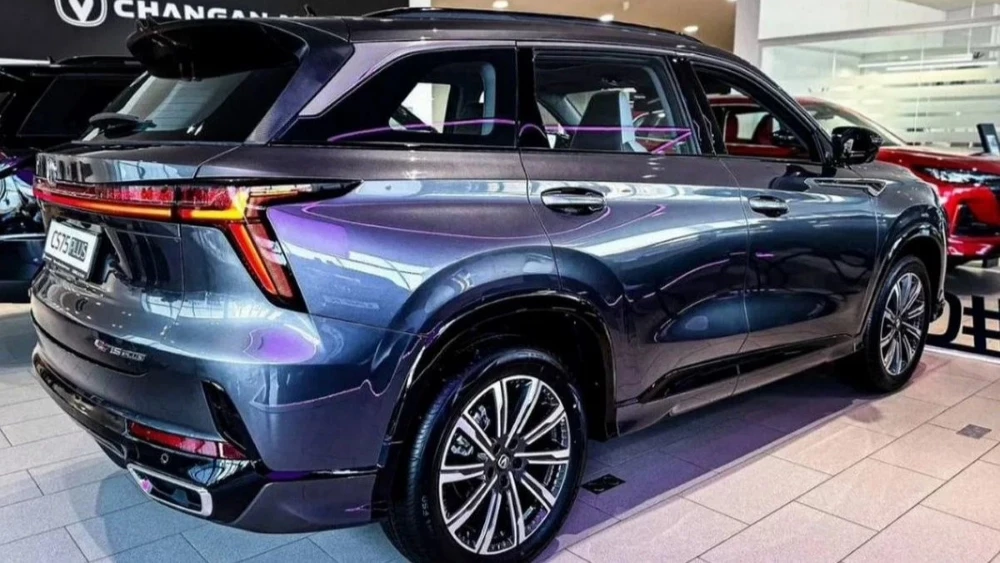  Нетелефонный разговор. Как дилеры Changan начали продажи полноприводного кроссовера CS75 Plus