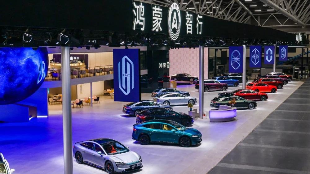  Топ-менеджеры Chery и Seres назвали компанию, которая изменила китайский автопром. И это не BYD