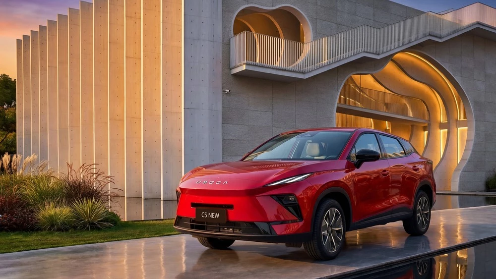  Три модели для России. Omoda и Jaecoo показали новые кроссоверы C5, J6 и J7