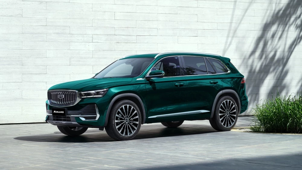  В России начались продажи новой комплектации Geely Monjaro Flagship SE. Цена и особенности