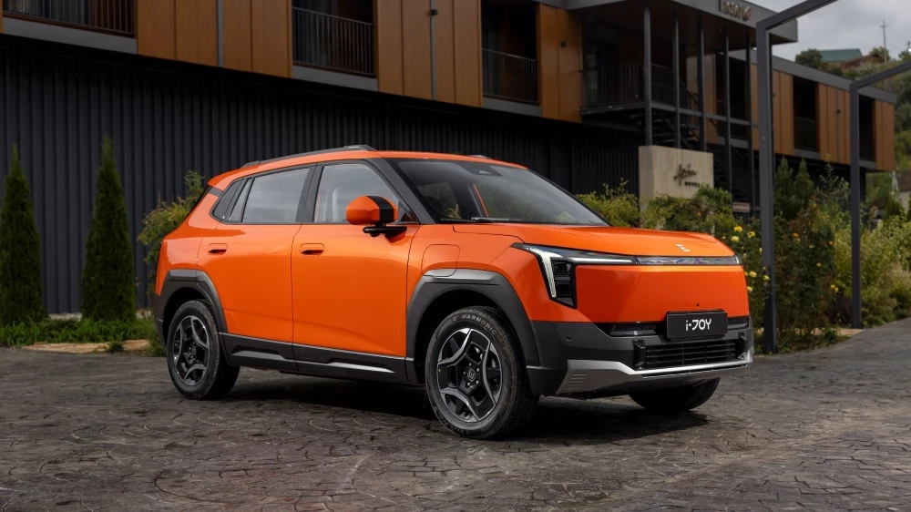  &laquo;За три дня распродали все машины&raquo;. Дилеры Evolute оценили спрос на новый кроссовер i-Joy