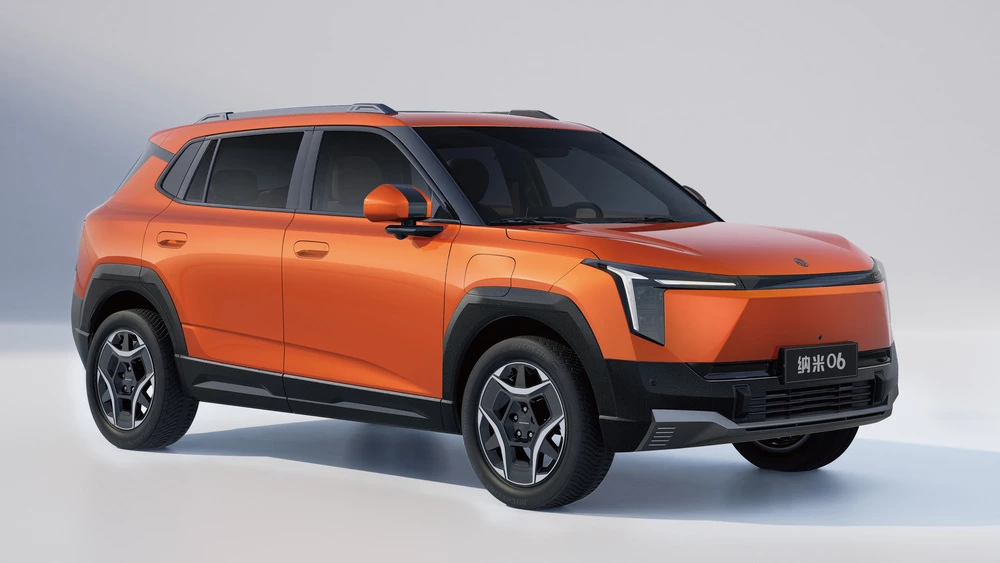  &laquo;За три дня распродали все машины&raquo;. Дилеры Evolute оценили спрос на новый кроссовер i-Joy