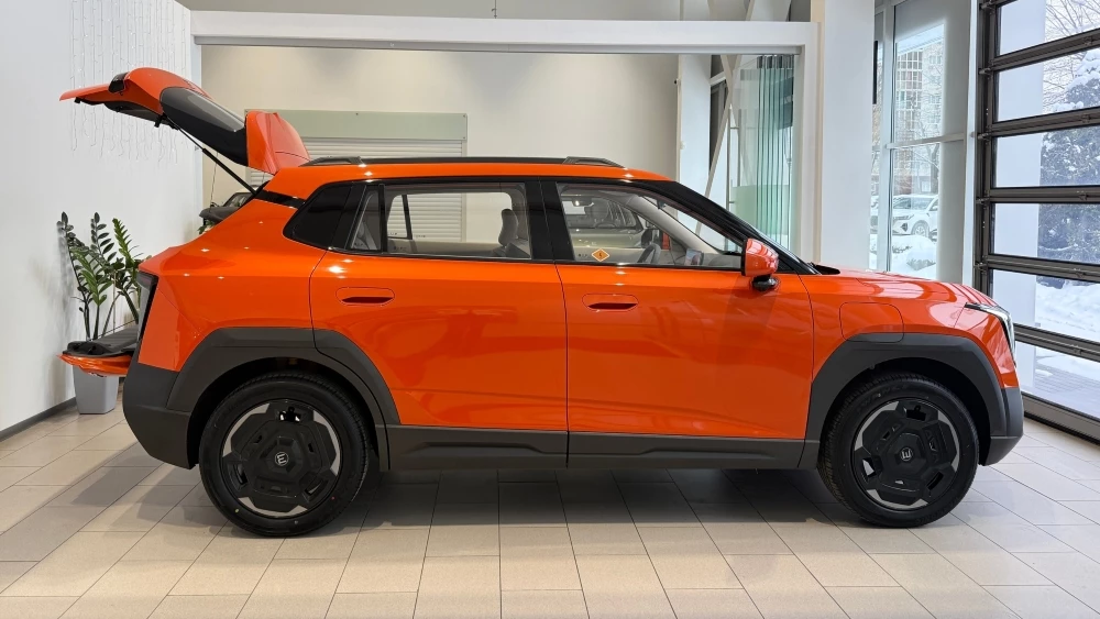  &laquo;За три дня распродали все машины&raquo;. Дилеры Evolute оценили спрос на новый кроссовер i-Joy