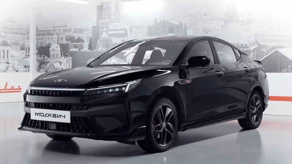  Если где и остались &laquo;Москвичи 6&raquo;, то на заводе. Но дилеры об уходе модели не сожалеют