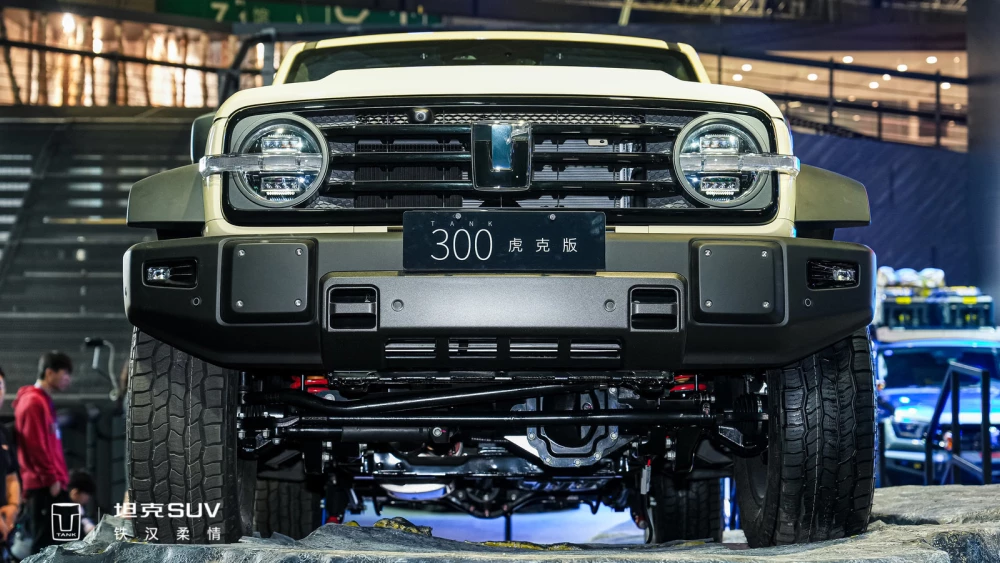  GWM тестирует удлиненный Tank 300 в Китае. Его готовят к сложному бездорожью