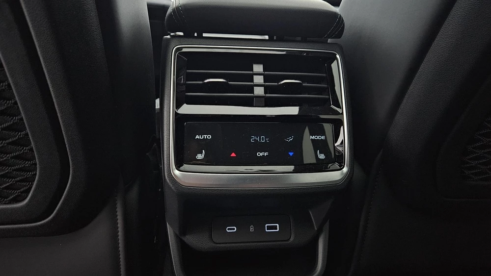  Как обновился хит продаж? Наш тест-драйв Geely Monjaro Flagship SE