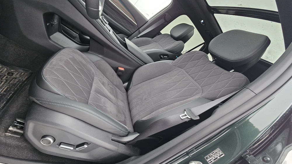  Как обновился хит продаж? Наш тест-драйв Geely Monjaro Flagship SE