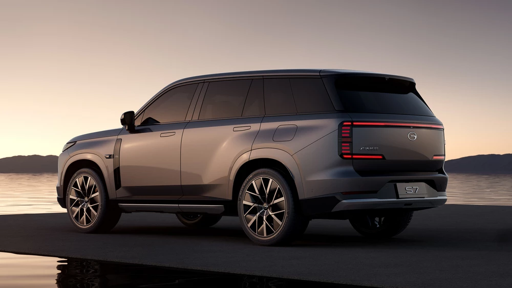  Кроссовер GAC S7 официально анонсировали в России. Что уже известно о новинке