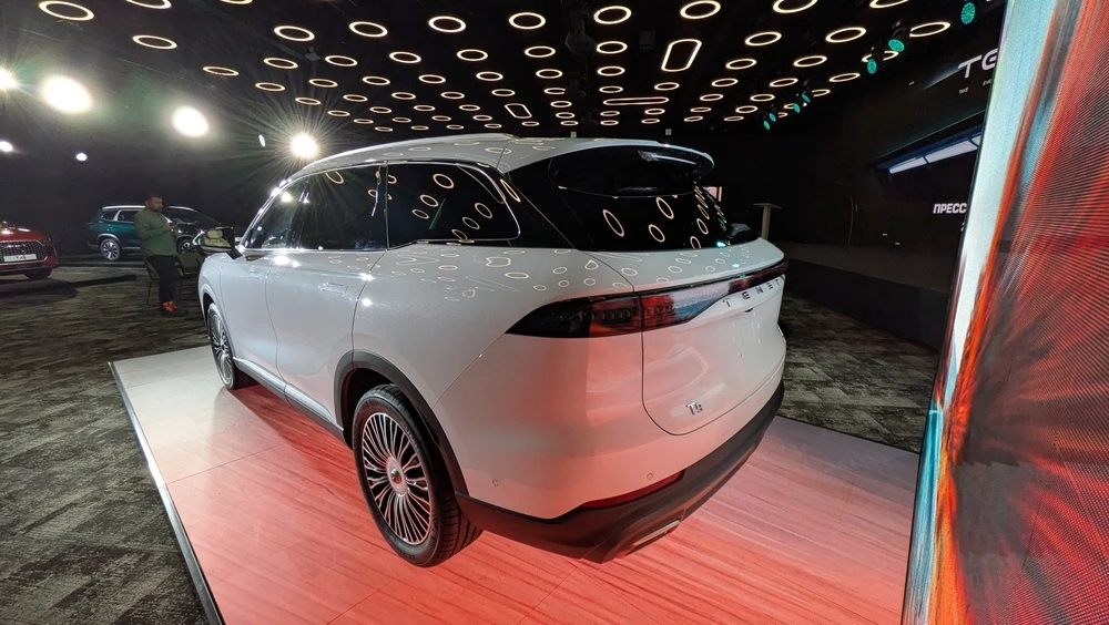  Tenet показал в России кроссовер T9. Он будет не единственной новинкой в 2026 году