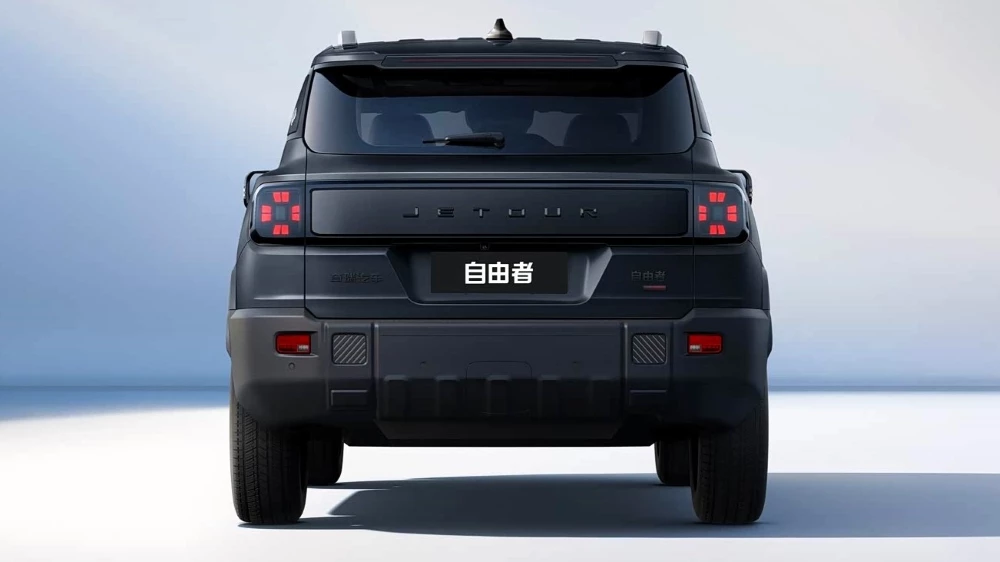  У кроссоверов Jetour T1 и T2 появились новые &laquo;черные&raquo; версии. Цены и особенности