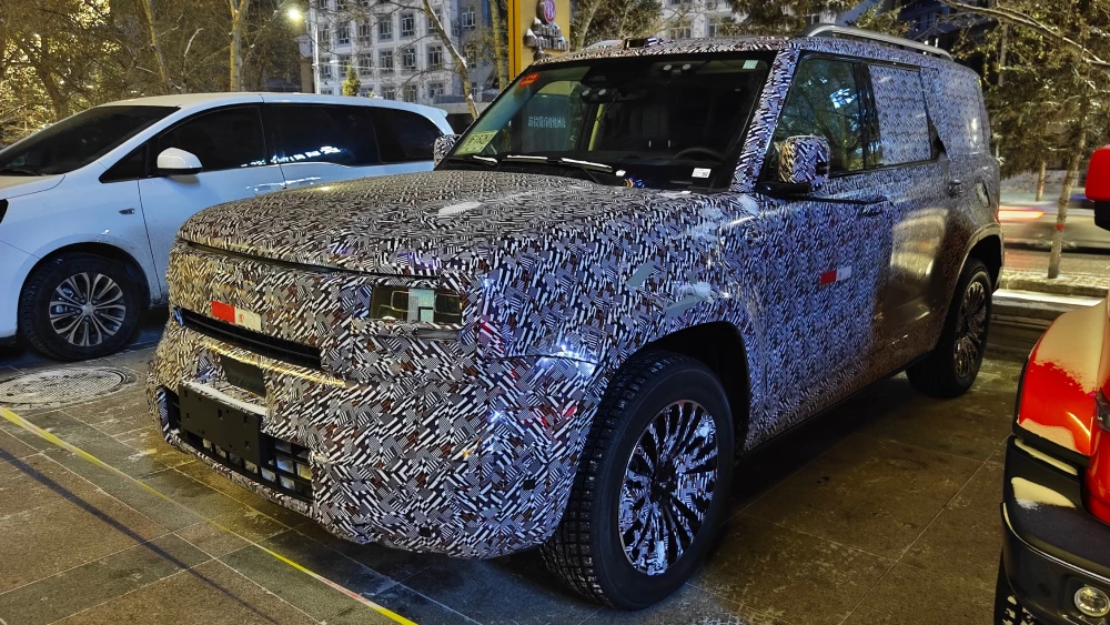  Уникальный внедорожник GWM заметили в Китае. Это первый Tank на платформе One