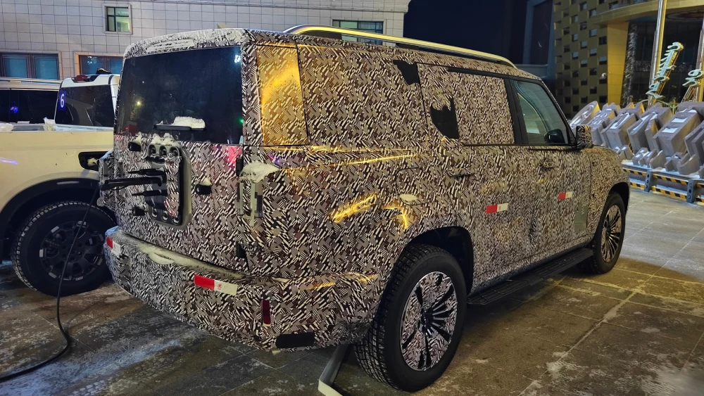  Уникальный внедорожник GWM заметили в Китае. Это первый Tank на платформе One