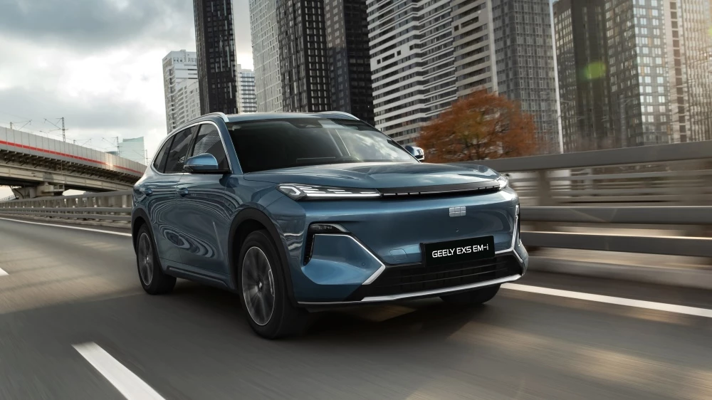  В Geely отказались от принципа &laquo;матрешки&raquo;. Почему на дизайн EX5 EM-i ушло всего 3,5 месяца