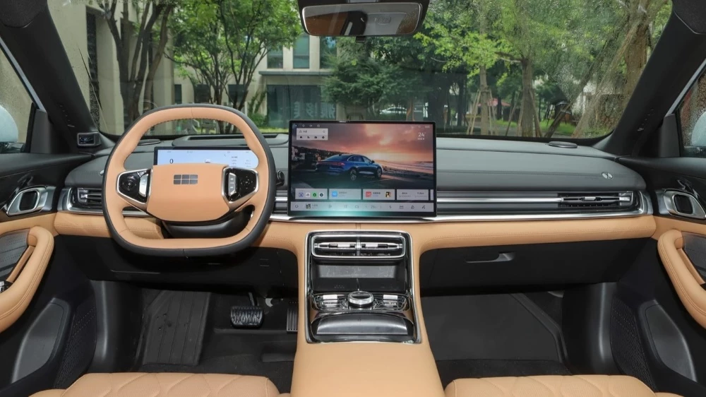  В Китае назвали самые дальнобойные гибриды для зимы. Лучшей стала модель Geely