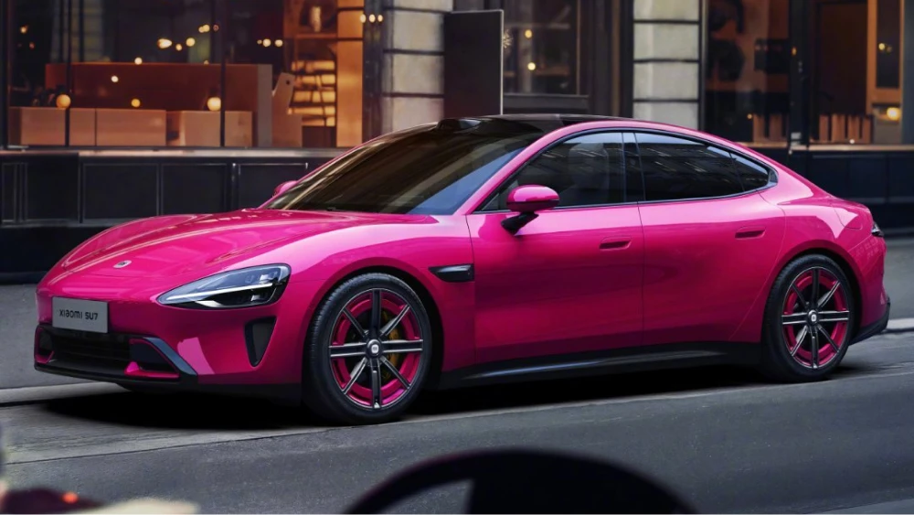  В Китае рухнули цены на подержанные автомобили Xiaomi. Они теряют до 1,7 млн рублей за 6 месяцев