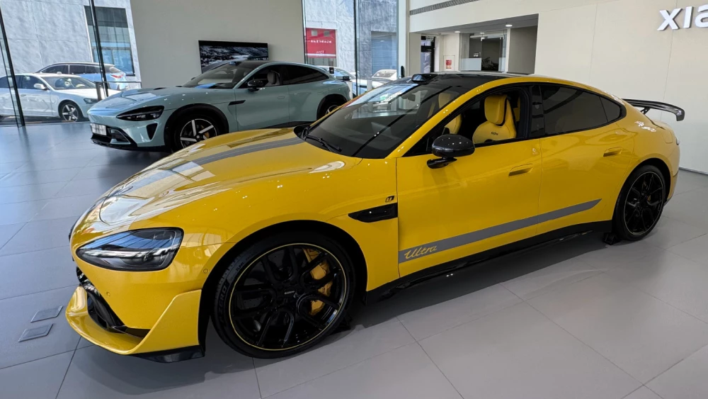  В Китае рухнули цены на подержанные автомобили Xiaomi. Они теряют до 1,7 млн рублей за 6 месяцев